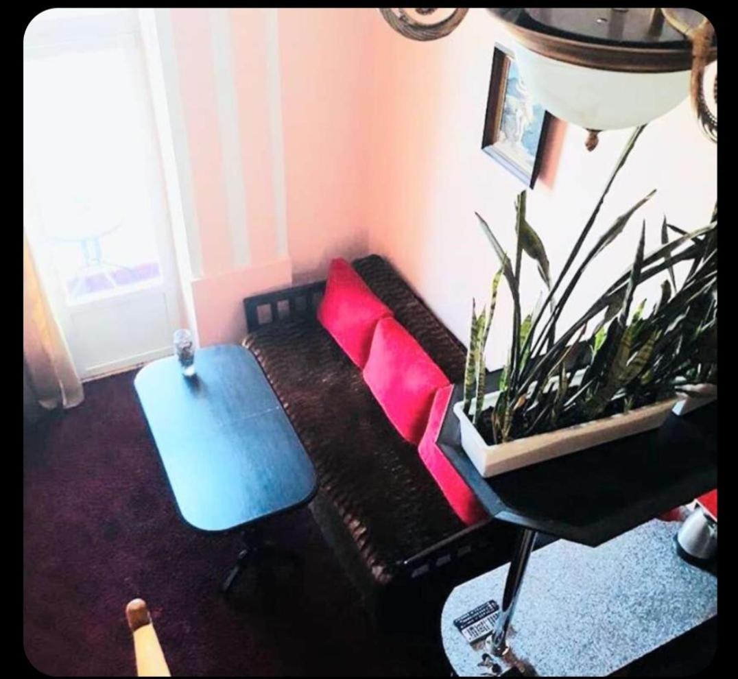 Площа Старий Ринок З Балконом Apartment Liov Exterior foto